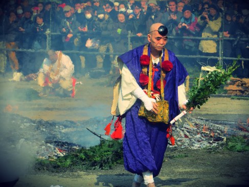 Hiwatari Matsuri: Mount Takao Fire Walking festival tokyo