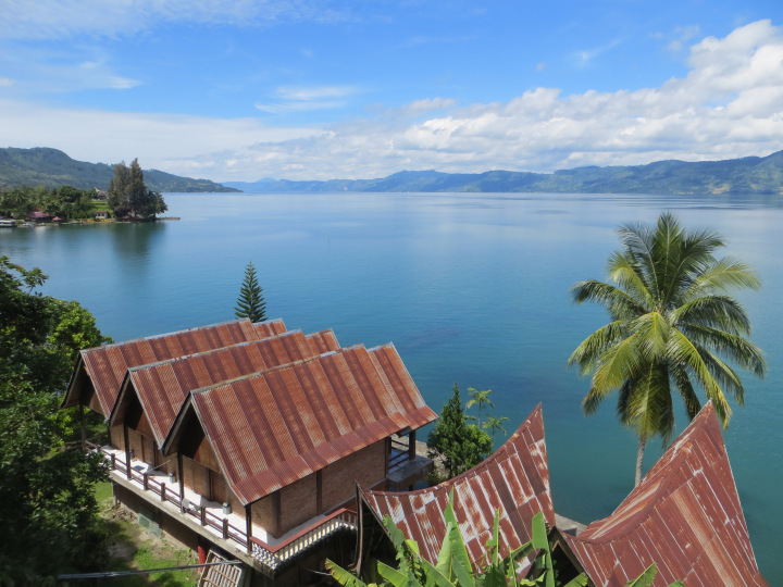 lake-toba