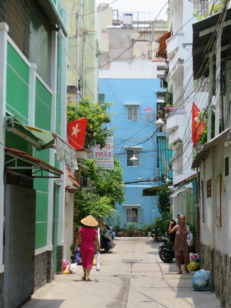 Tran Hung Dao alleyways