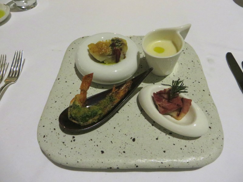 The Strings by InterContinental Tokyo Dining Room 16