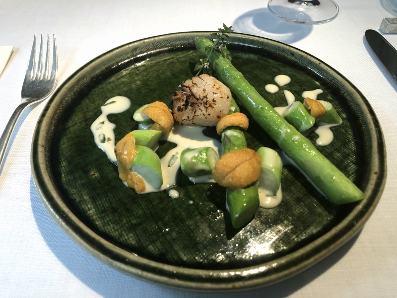 Narisawa green asparagus scallop